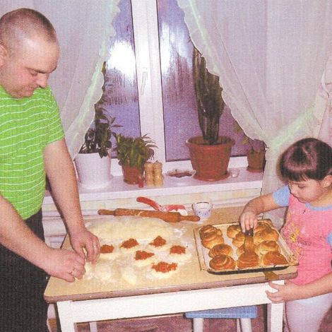3. Мой папа может быть кем угодно, только мамой не может быть.
Полина Солдаева с папой Сергеем Юрьевичем.